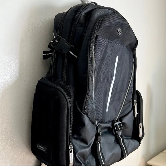 Rival 17.3 Inch Laptop Backpack with Hardshell Side Pockets, Black - Picture 5 of 17